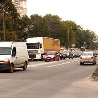 У Тернополі на вул. 15 Квітня влаштовано додаткові лівоповоротні смуги руху