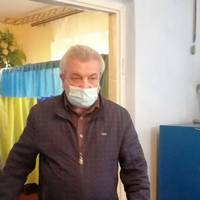 На Тернопільщині чоловік порвав бюлетені, бо не зміг проголосувати за свого кандидата