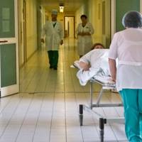 “Можна було врятувати при правильному лікуванні”: на Тернопільщині жінка звинувачує лікарів у смерті мами