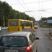 Додаткову смугу руху на перехресті вул. 15 Квітня - просп. Злуки просять тернополяни