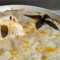 Домашня сирна піца, на смачному та тонкому тісті. На смак, як в піцерії