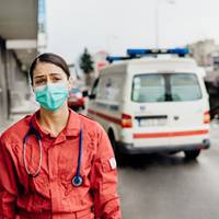 “Повна маячня” – інфекціоніст про карантин вихідного дня в Україні