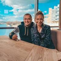 «Ми втратили гроші, а могли б на них їсти і закривати свої питання»  - дружина Віктора Павліка висловилась про карантин