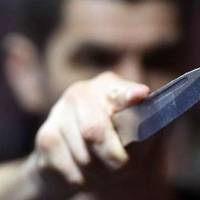 Розбійний напад на Тернопільщині: 21-річний хлопець напав з ножем на сусіда