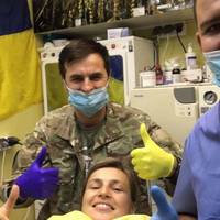 Стоматолог із Тернополя щороку безкоштовно допомагає близько 200 воїнам з передової