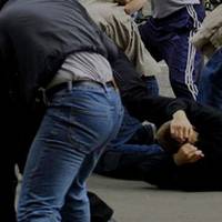 У Тернополі просто на вулиці невідомі молодики побили 17-річного п’яного хлопця