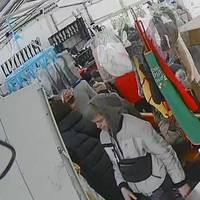 У Тернополі біля ковзанки молодик вкрав сумку з цінними речами (Фото)