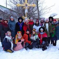 Колядники п’ять днів збирали кошти на лікування 38-річної Оксани Симоненко з Тернопільщини (фото)