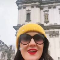 Телеведуча Соломія Вітвіцька весело провела вихідні у Тернополі (фото)