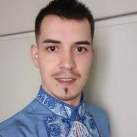 “Після вибуху не залишилося ні голки. Хлопець в чужій країні”: український сирота в Італії потребує допомоги (ФОТО)