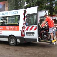 Жителі громад Тернопільщини можуть скористатися «Соціальним таксі»
