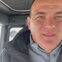 Мер Чорткова сів у трактор та взявся розгортати дороги на села (відео)