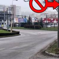 На кругових перехрестях у Тернополі замінюють таблички, які не відповідають реальності (фото)