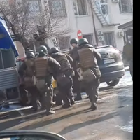 У Тернопільському міськрайонному суді захоплено заручників! Працюють спецслужби. ВІДЕО