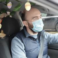 Тернопільський таксист прикрашає авто до кожного свята