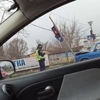 На Микулинецькій в Тернополі автомобіль врізався у світлофор (фото)
