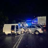 Автотроща на Микулинецькій: п'яний водій та іноземець зійшлися в лобовому зіткненні (Відео)
