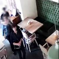 Розшукують жінку, яка обікрала клієнтку одного з ресторанів Тернополя (відео)