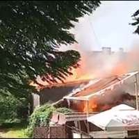 Пожежа в центрі Тернополя: горить будівля, де розташований ресторан “Коловорот” . ВІДЕО