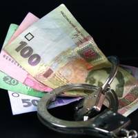 Понад 290 тисяч гривень викрали сестри-шахрайки у пенсіонерок Тернополя