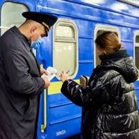 Поїзди тільки для вакцинованих: з 21 жовтня провідники не пускатимуть у вагони пасажирів без довідки про щеплення