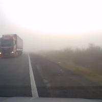 “Жесть біля Чистилова”: у сильний туман біля Тернополя ледь не трапилося зіткнення (ВІДЕО)