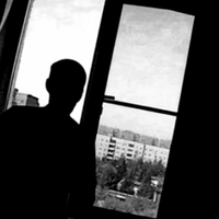 У Тернополі чоловік хотів вистрибнути з вікна 9-го поверху