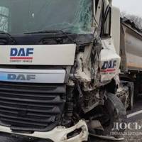 Виїхав на зустрічну: на Кременеччині ДТП з потерпілими
