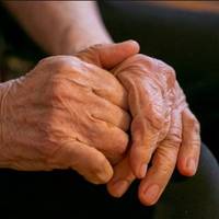 Тернополяни згуртувалися, аби повернути жінці пенсію, котру вона загубила