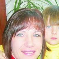 Українка приголомшила весь світ: жінка, яка народилася без рук, сама виховує двох дітей