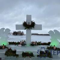У місті на Тернопільщині зробили незвичайну крижану інсталяцію на Водохреще (фото, відео)