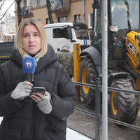 ТРУБУ ПРОРВАЛО НА ВУЛИЦІ РУСЬКІЙ У ТЕРНОПОЛІ: ЗАРАЗ ТАМ ПРАЦЮЮТЬ КОМУНАЛЬНИКИ