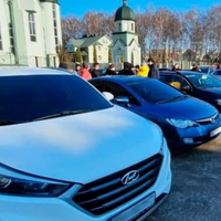 Їздять по місту колоною та сигналять: у Тернополі протестують таксисти (ФОТО)