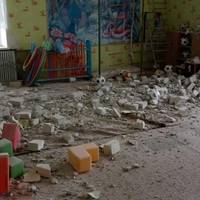 На Донбасі бойовики обстріляли дитячий садок (Фото)