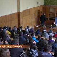 У Тернополі усіх охочих навчають основам військової справи