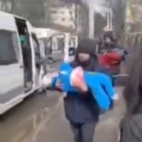 Покажіть це відео російським матерям!