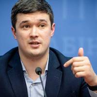 Федоров запропонував Apple та Google сповіщати громадян усього світу про тривогу в Україні