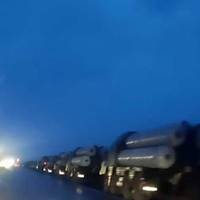 Очевидці помітили велику колону техніки біля Мінська із системами С-300: вона в напрямку України