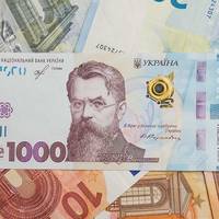 НБУ дозволив населенню купувати готівкову валюту