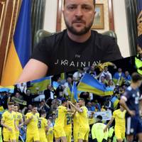 Ми воюємо всі, кожен на своєму фронті, – Зеленський привітав збірну України