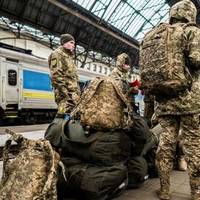 Чи заборонять чоловікам пересуватися Україною: у Залужного вказали на важливий нюанс