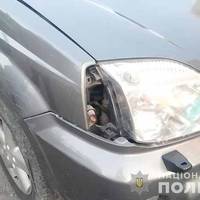 У Тернополі авто врізалось у бус, виїхало на тротуар та збило жінку