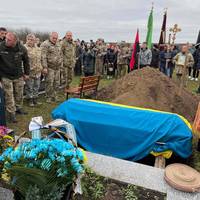 На Тернопільщині вся громада прийшла попрощатися з Героєм