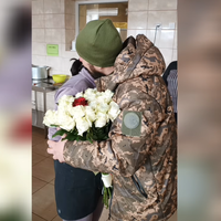 Просто до сліз: захисник з Тернопільщини зробив сюрприз дружині і донькам (ВІДЕО)