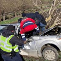 Аварія у Копичинцях: водія затиснуло в автомобілі (ФОТО)