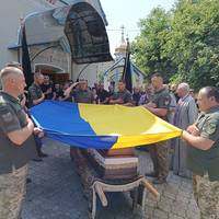 Віддав життя за вільну Україну: на Чортківщині попрощалися Віталієм Лавренюком