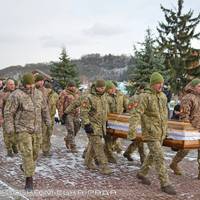 Назавжди повернувся до рідного дому: тіло Героя з Тернопільщини зустріли у Соборі апостолів Петра і Павла