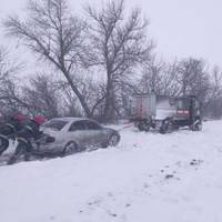 Водіїв закликають найближчими днями відмовитися від поїздок, особливо на далекі відстані