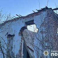 На Тернопільщині на 17-річного хлопця впала стіна: з під завалів його витягнули вже мертвим