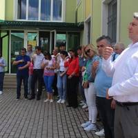 На Тернопіллі всім селом збирали гроші на авто для батька та сина, які воюють на передовій (фото)